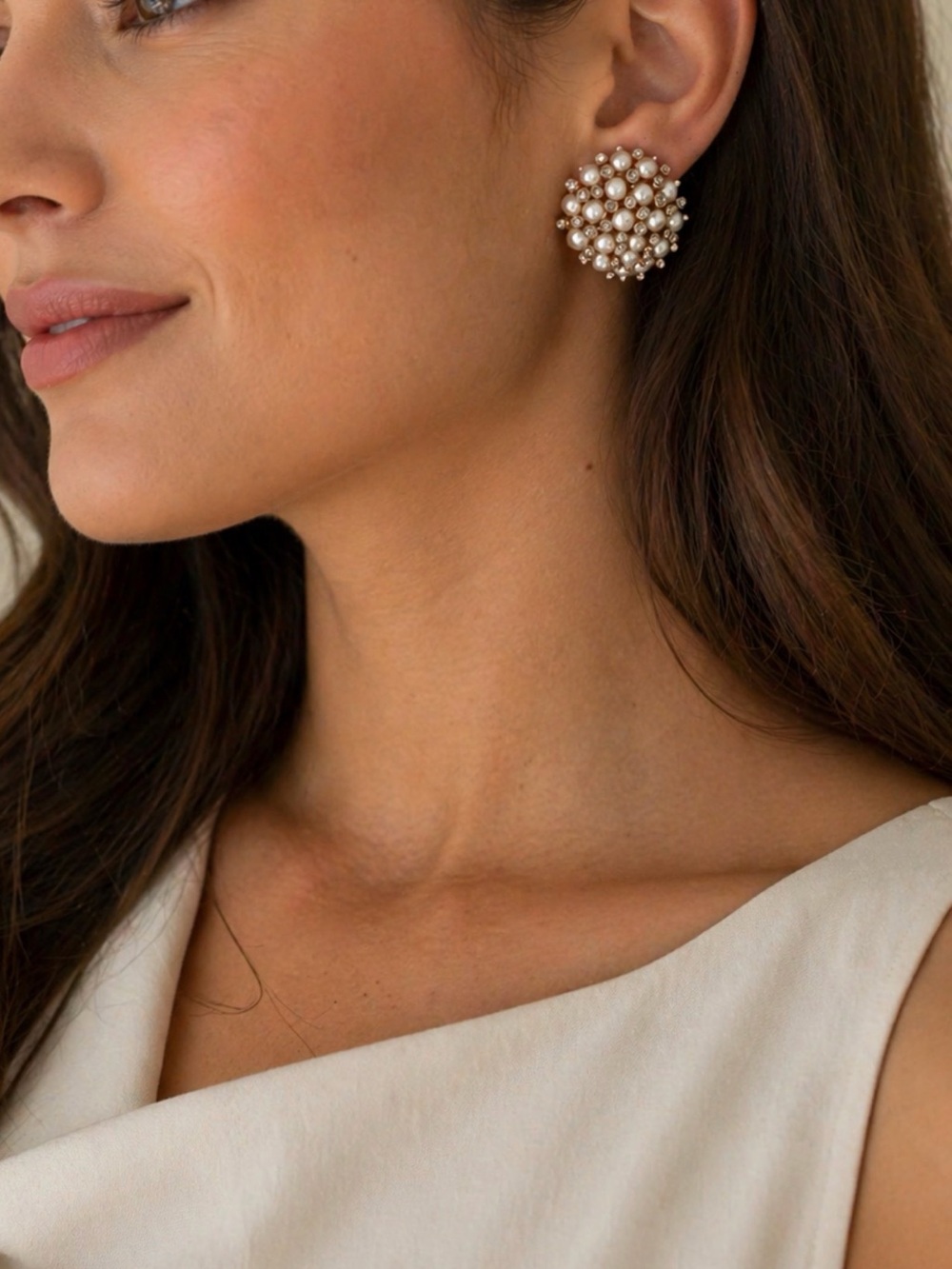 NEW Elegant Gold and Pearl Earrings